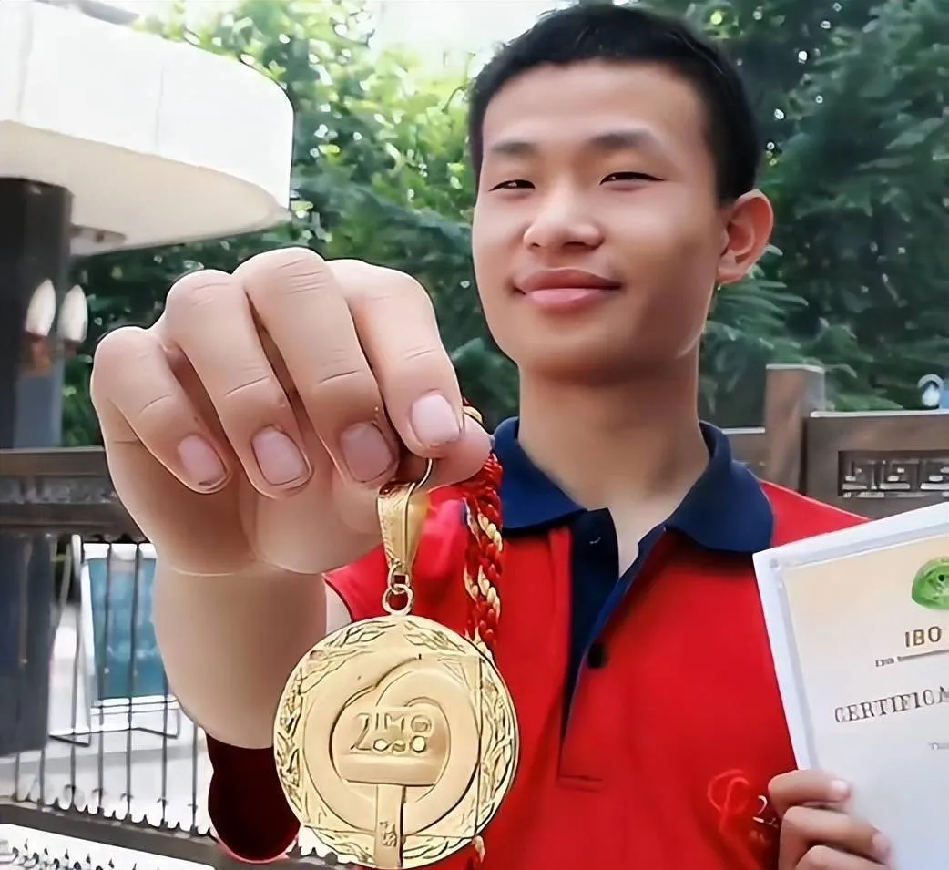 守护天才的“精神密室”：当安全屋遇上“韦神”的数学殿堂